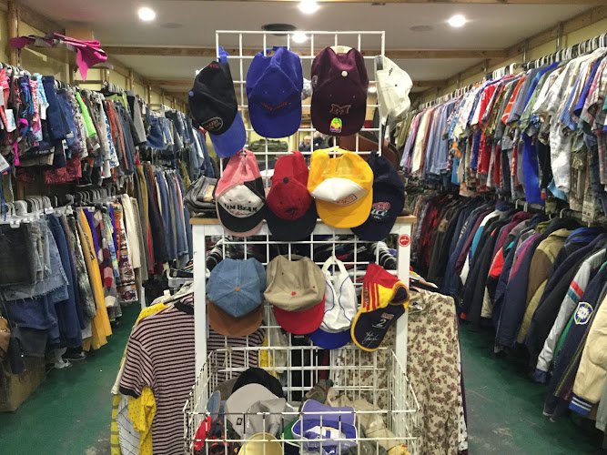 C’s Flashback Recycled Clothing store Surry Hills - op shop in Surry Hills