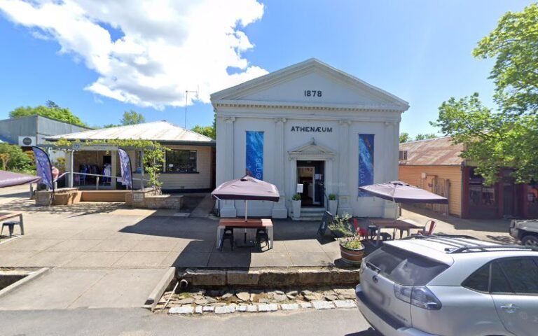Yackandandah Community Centre Op Shop