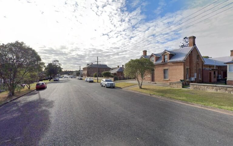 St Peter’s Op Shop East Maitland - op shop in East Maitland