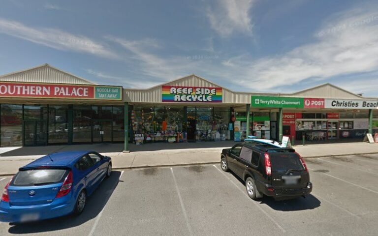 Reefside Recycle Christies Beach - op shop in Christies Beach