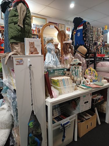 BANSIC – New To You Op Shop Macleod - op shop in Macleod