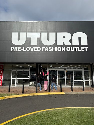Uturn Campbelltown Outlet - op shop in Campbelltown