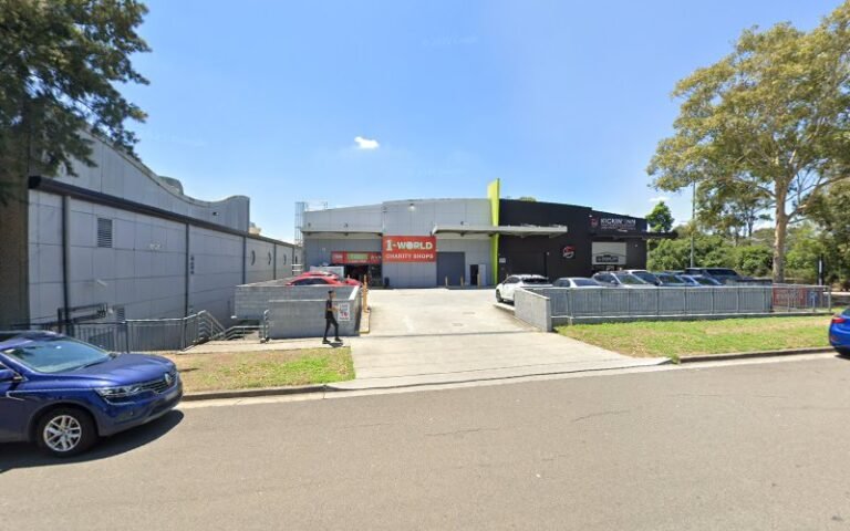 1-World Campbelltown - op shop in Campbelltown