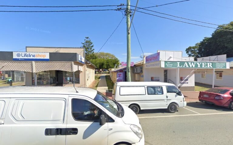 Lifeline Shop Lowood - charity shop in Lowood