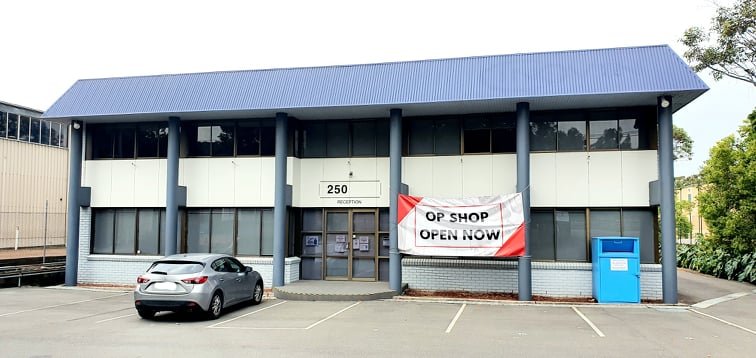 Church 4 Life Op Shop- Warners Bay - op shop in Warners Bay
