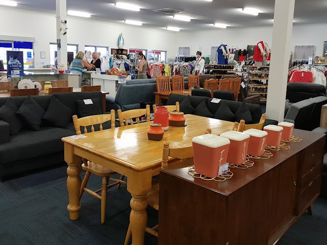 Vinnies Pialba - charity shop in Pialba