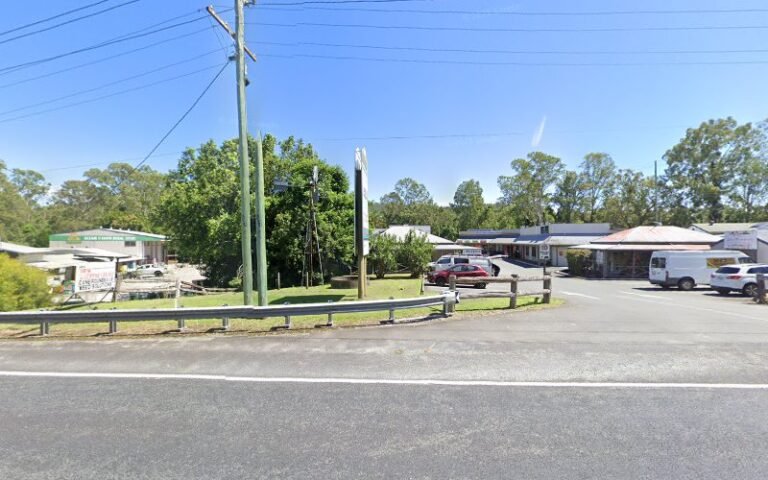 The Village Vault Samford Valley - op shop in Samford Valley