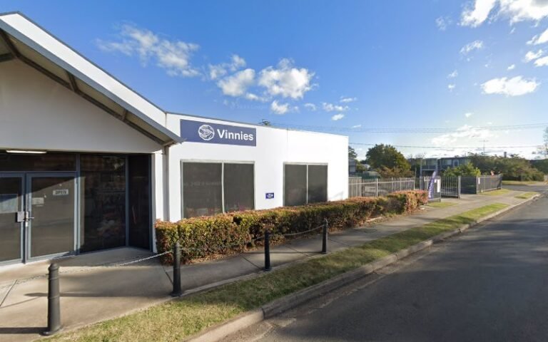 Vinnies Singleton - op shop in Singleton