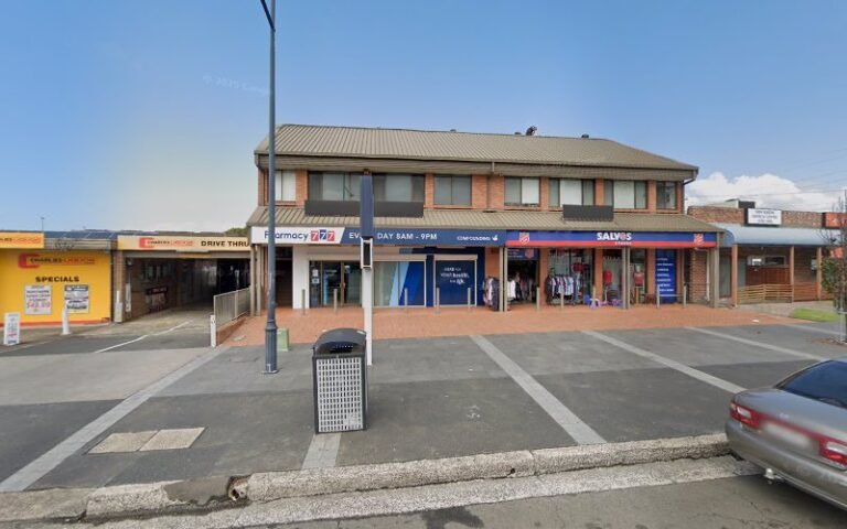 Salvos Stores Albion Park - op shop in Albion Park