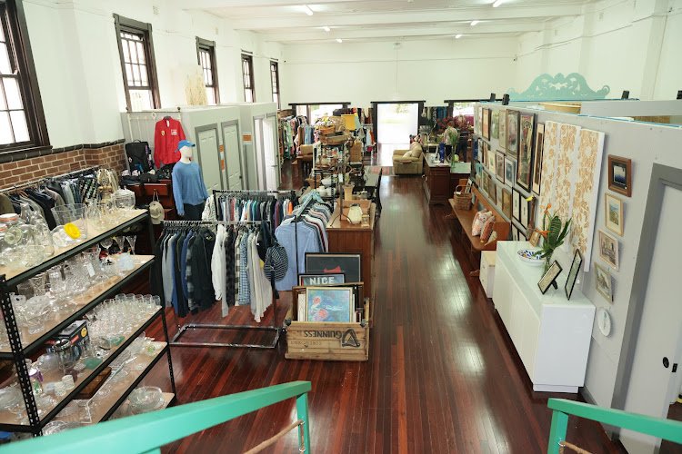 Lifeline Shop Northbridge - charity shop in Northbridge