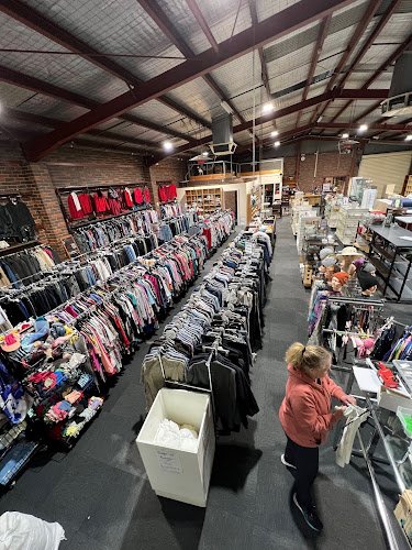 Madcow charity shop California Gully - charity shop in California Gully
