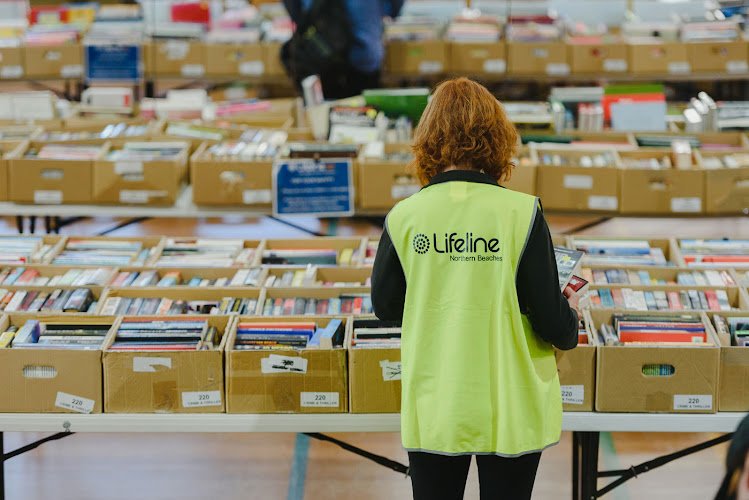Lifeline Northern Beaches Depot Book & CD Donations Brookvale – Rear of/18 Roger St - op shop in Brookvale