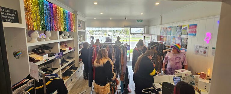 Ballarat’s Rainbow Rack Sebastopol - op shop in Sebastopol