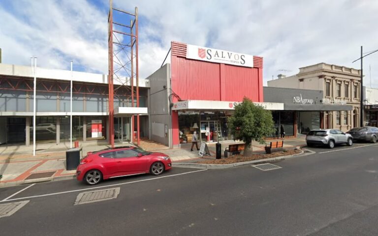 Salvos Stores Morwell - op shop in Morwell