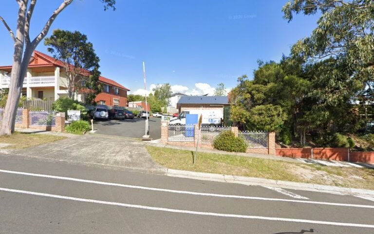 The Andrews Centre Endeavour Hills - charity shop in Endeavour Hills