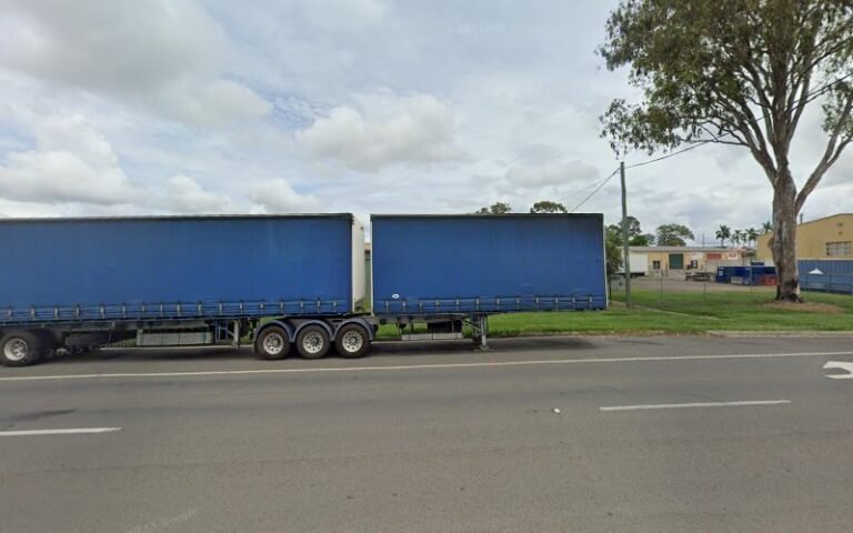 Lifeline Tinana Warehouse – 192 Gympie Rd - op shop in Tinana