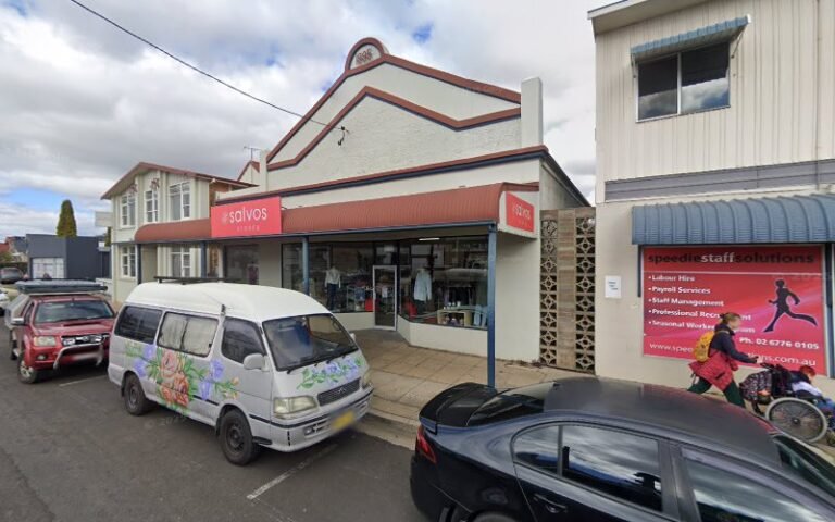 Salvos Stores Armidale - op shop in Armidale