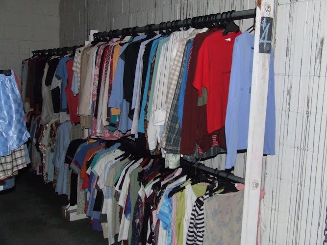 Animal Welfare League Queensland Op Shop Beaudesert - op shop in Beaudesert