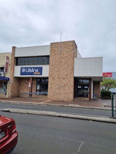 Lifeline Shop Dapto - op shop in Dapto