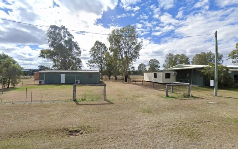 Helidon Community Shed (opp shop) - op shop in Helidon