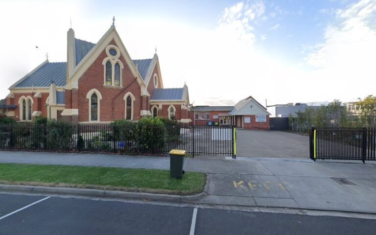 Red Cross Shop Bairnsdale