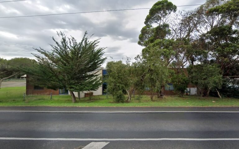 The Wave Church Office and charity shop Ocean Grove - charity shop in Ocean Grove