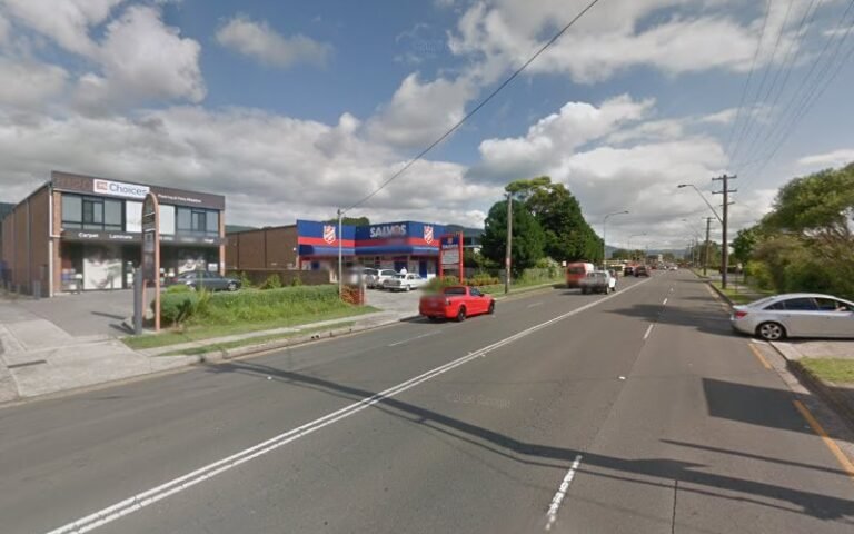 Salvation Army Fairy Meadow – 79 Princes Hwy - op shop in Fairy Meadow