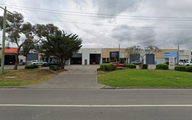 Basic Treasures Narre Warren - op shop in Narre Warren