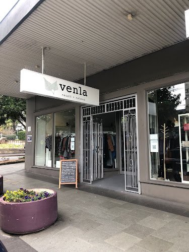 VENLA resell+relove Balmain - Charity Shop in Balmain