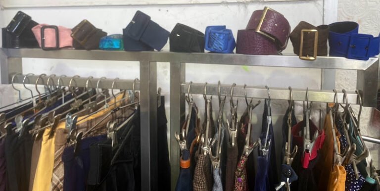 Redefined Junk – Vintage Shop Keilor Park - charity shop in Keilor Park
