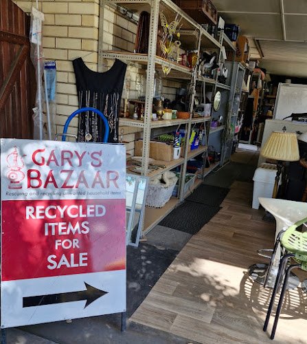 Garys Bazaar - op shop in Lonsdale