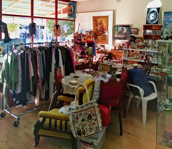 Bluebird Traders - op shop in Kadina