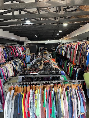 Vintage Street - op shop in Greenslopes
