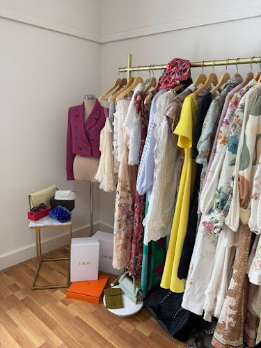 Relux Consignment - op shop in Concord