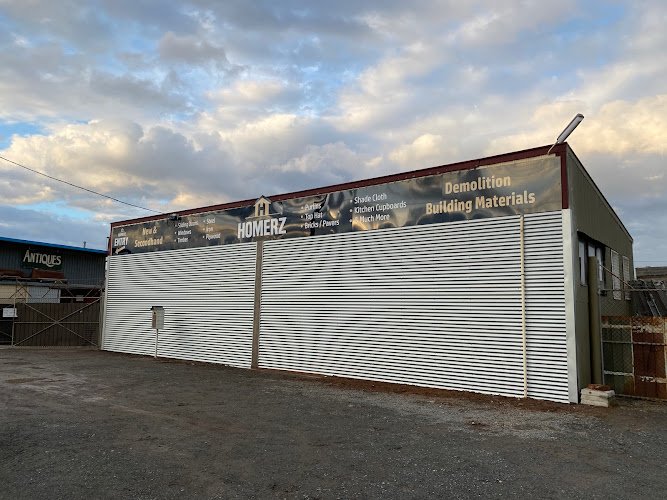 Homerz Secondhand Building Materials & Furniture - op shop in Shepparton