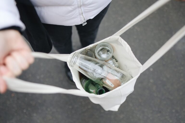 Circular Economy and Op Shops in Australia: Reuse, Waste and Real Limits (2026)